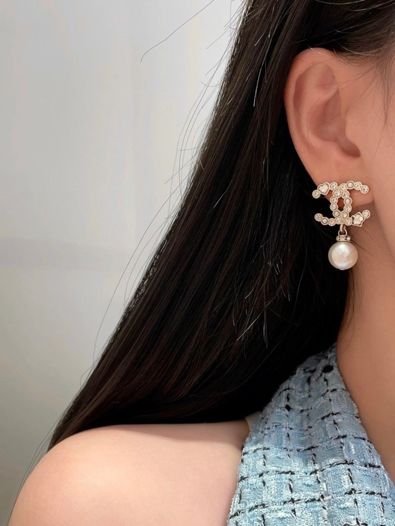 Chanel Earrings Lightweight 219344