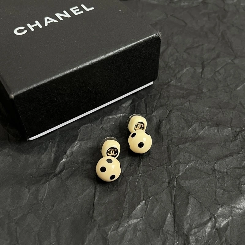 Timeless Chanel Earrings 219352