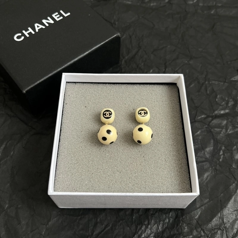 Timeless Chanel Earrings 219352