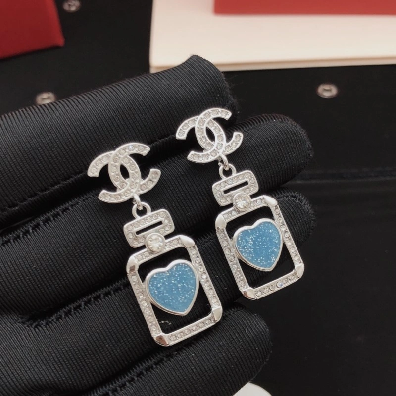 Breathable Chanel Earrings 219333
