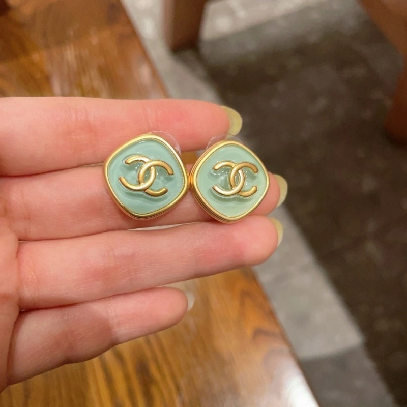 Chanel Earrings Fashionable 219326