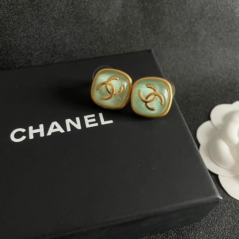 Chanel Earrings Fashionable 219326