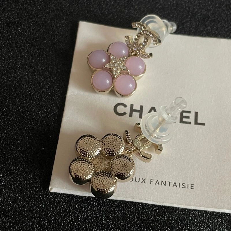 Snug Chanel Earrings 219317