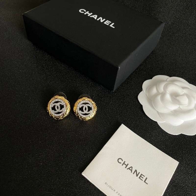 Chanel Earrings Sleek 219313