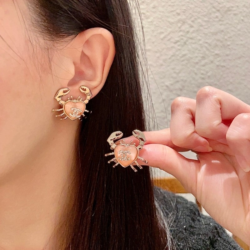 Chic Chanel Earrings 219319