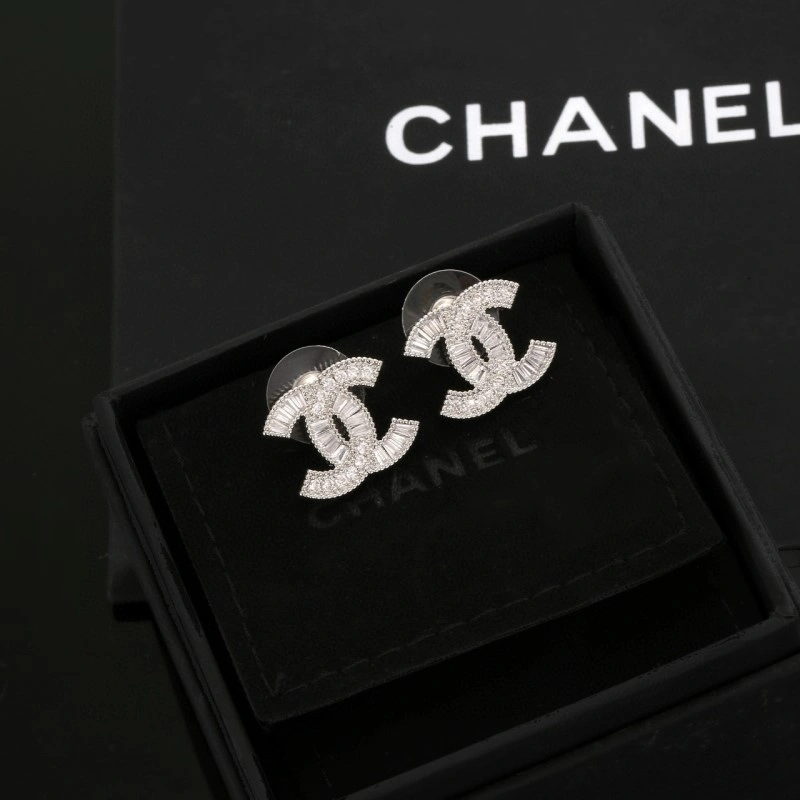 Sporty Chanel Earrings 219309