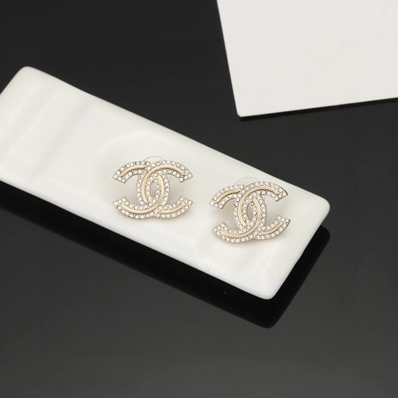 Durable Chanel Earrings 219330