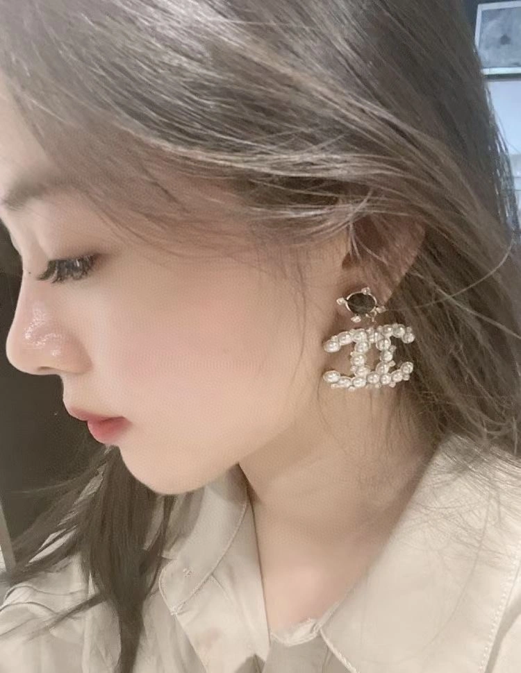 SunProtective Chanel Earrings 219304