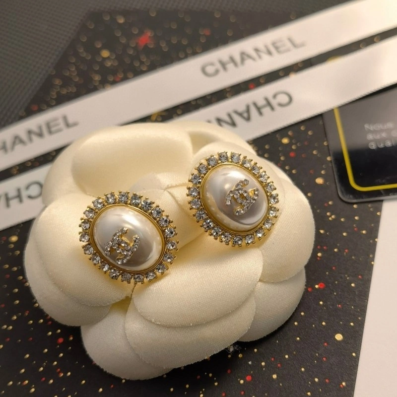 Chanel Earrings Bold 219294