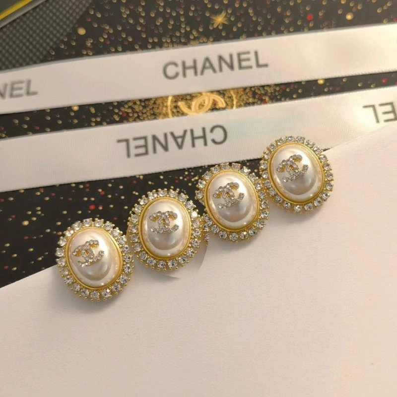 Chanel Earrings Bold 219294