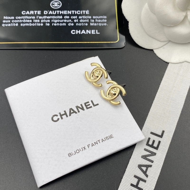 Comfortable Chanel Earrings 219299