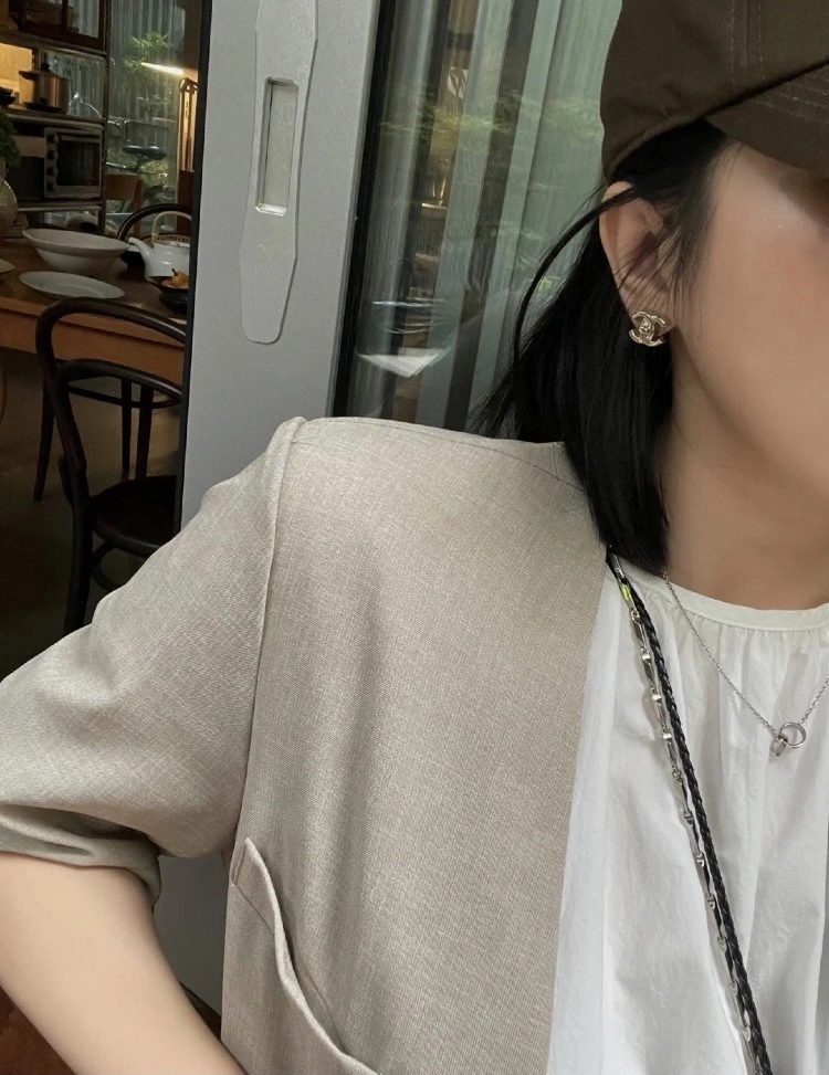 Comfortable Chanel Earrings 219299
