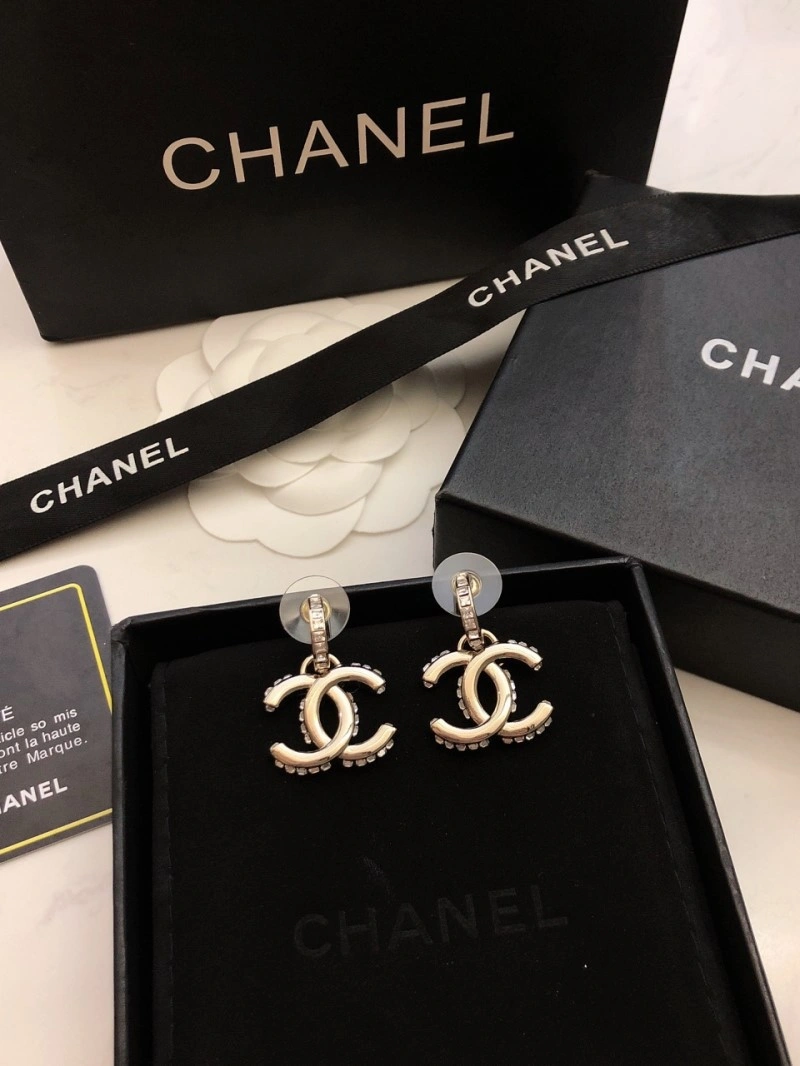 Supportive Chanel Earrings 219274