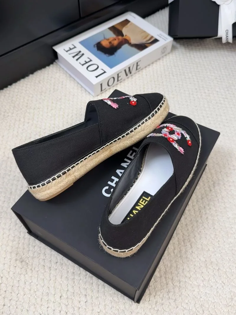 Bold Chanel Fishermans Shoes 19484