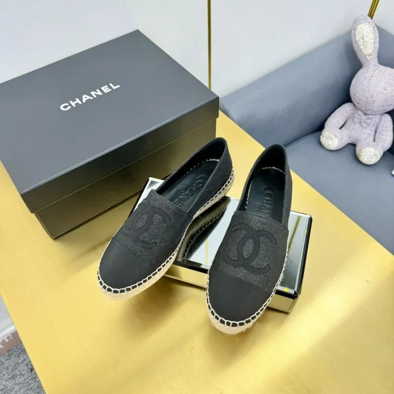 Chanel Fishermans Shoes Compact 19333