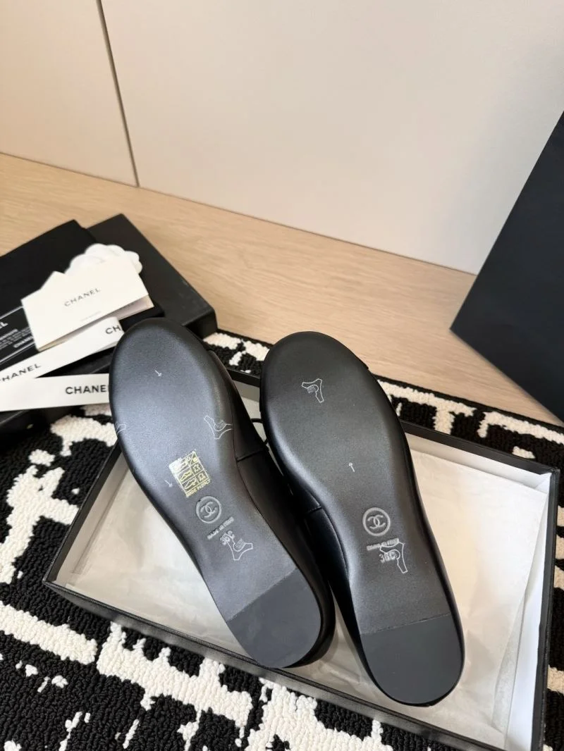 Chanel Flat Shoes Refined 20333