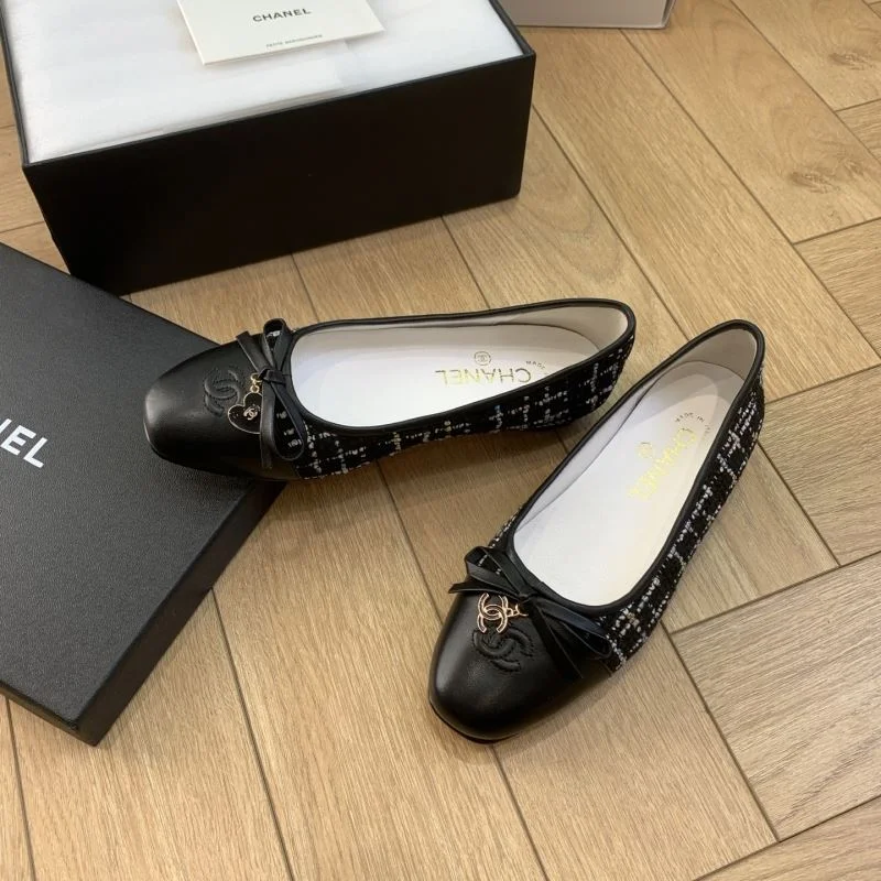 Chanel Flat Shoes Chic 19400