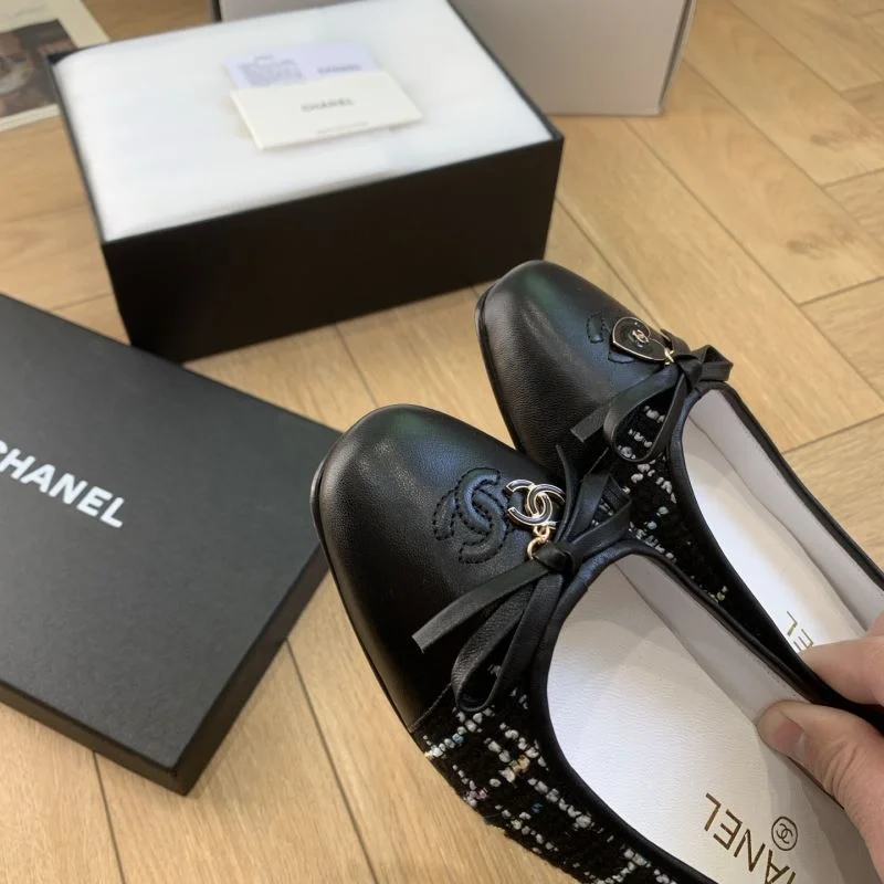 Chanel Flat Shoes Chic 19400