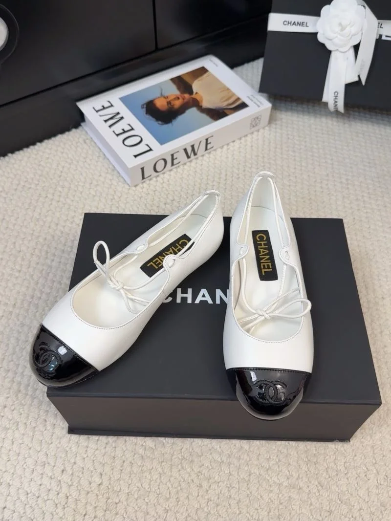 Chanel Flat Shoes EasyCare 19341