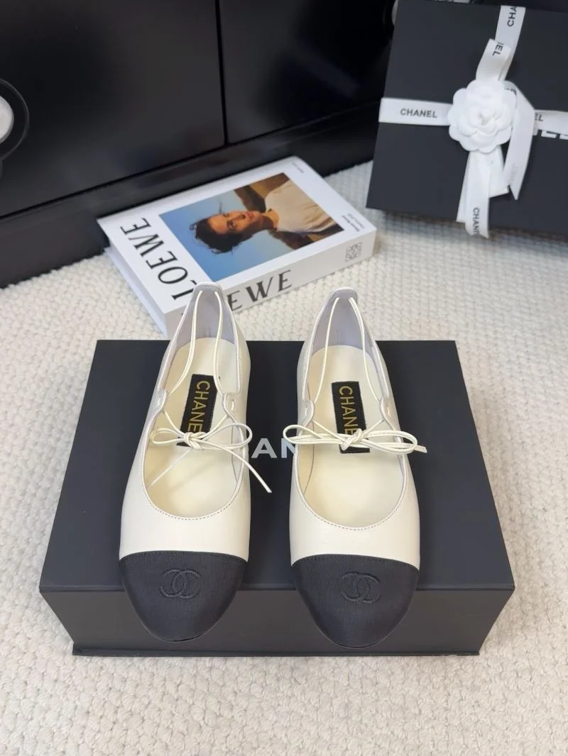 Chanel Flat Shoes OnTrend 19321