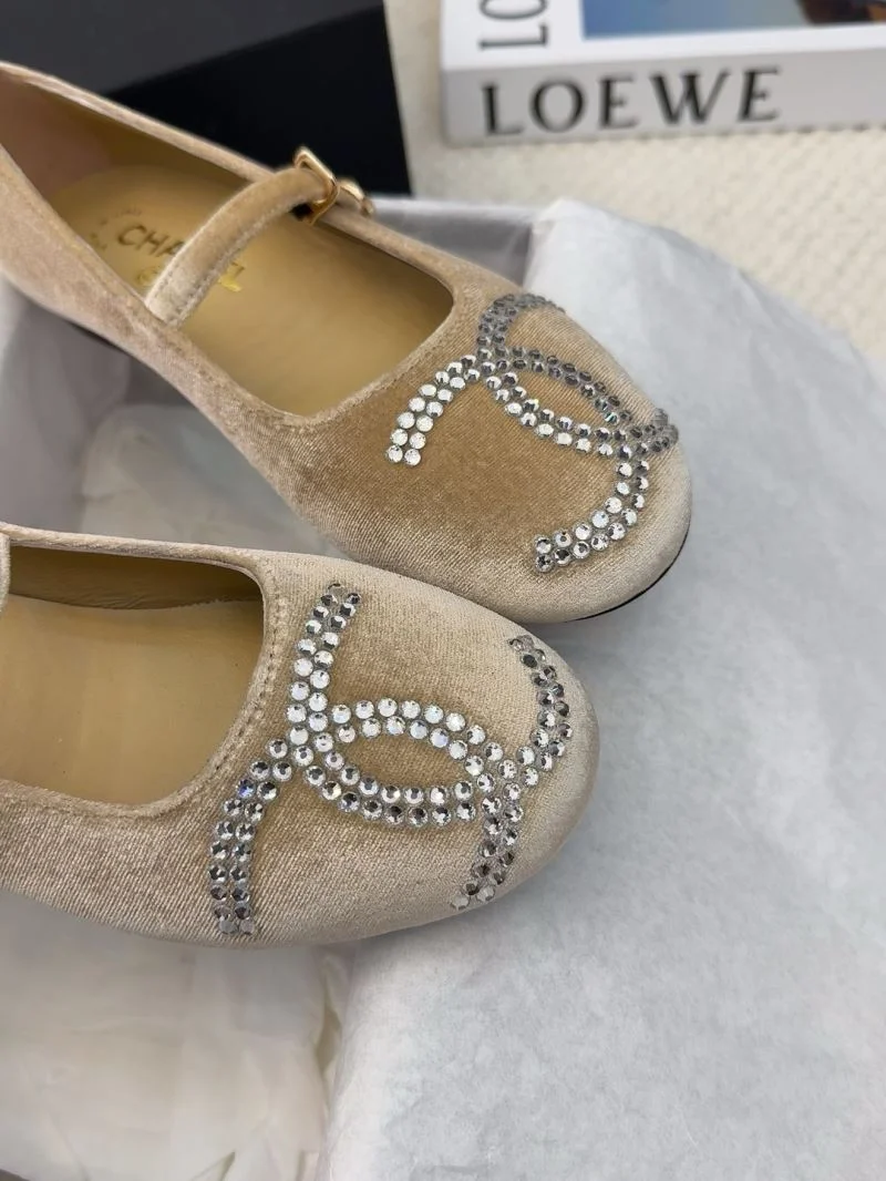 Chanel Flat Shoes Durable 19397