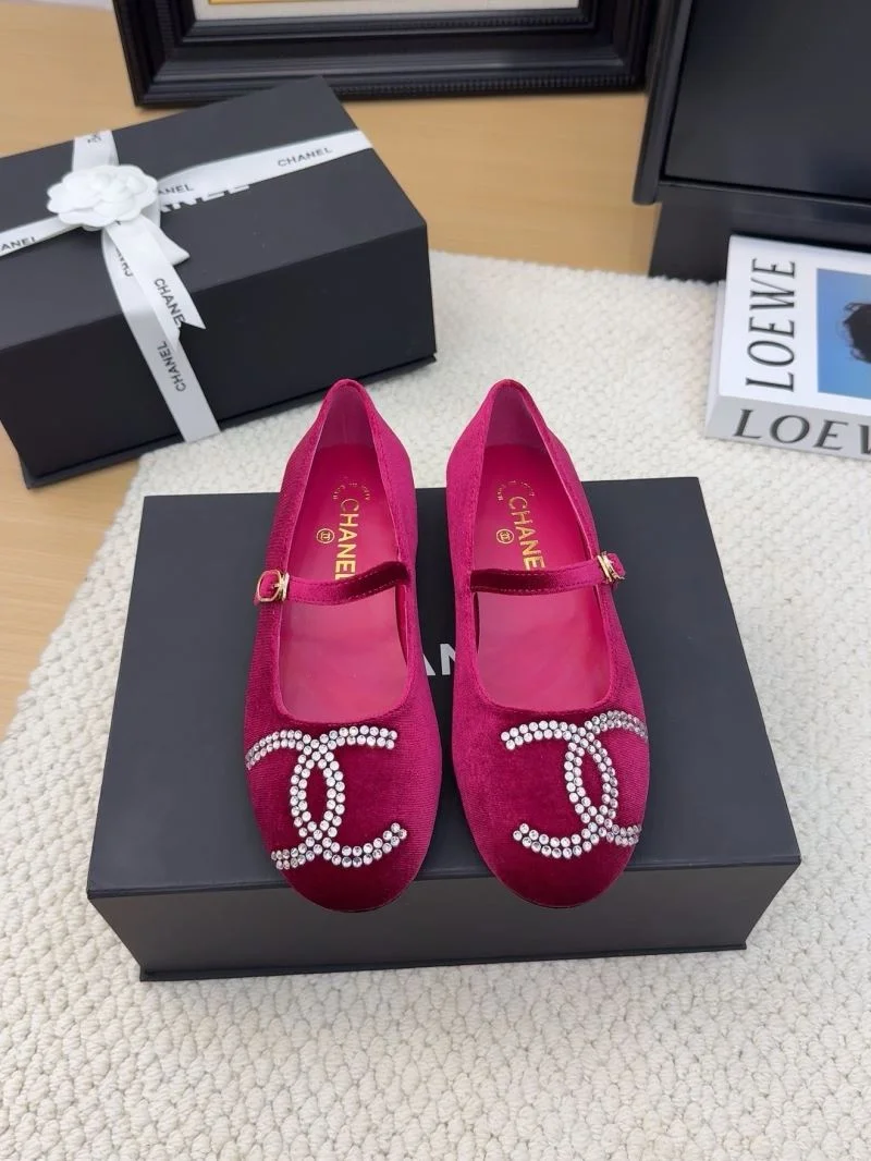 Chanel Flat Shoes TimelessDesign 19323