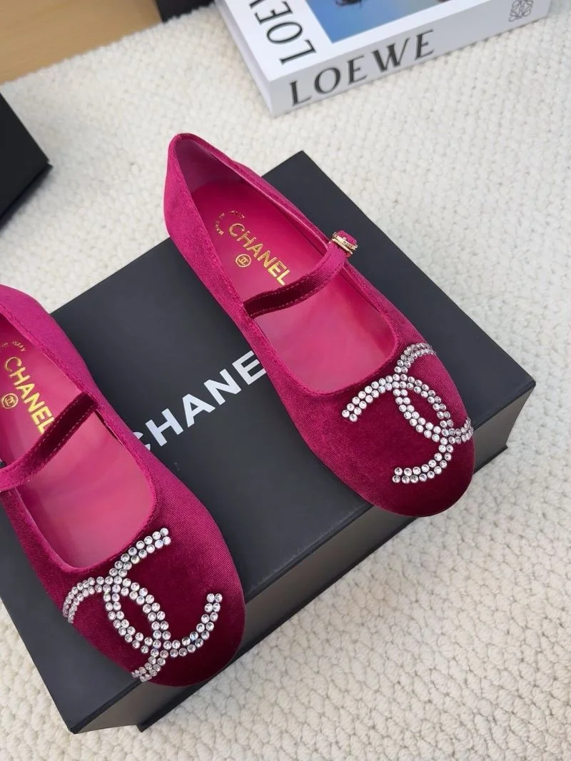 Chanel Flat Shoes TimelessDesign 19323