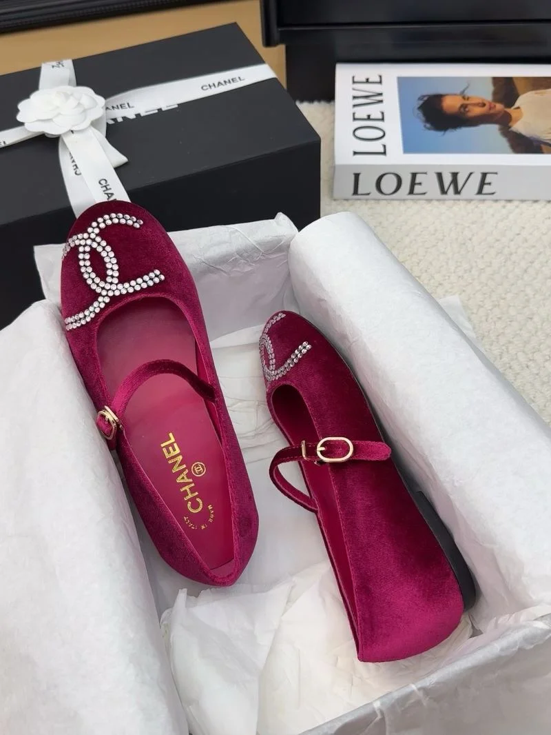 Chanel Flat Shoes TimelessDesign 19323