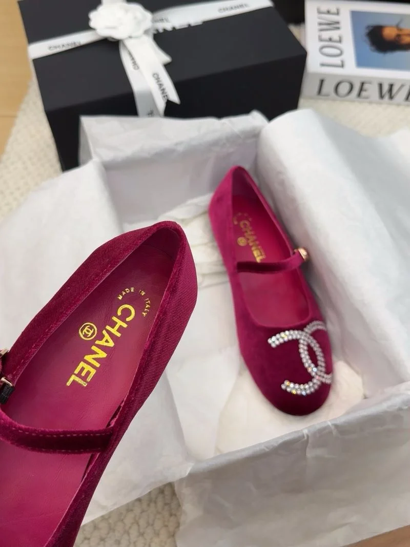 Chanel Flat Shoes TimelessDesign 19323