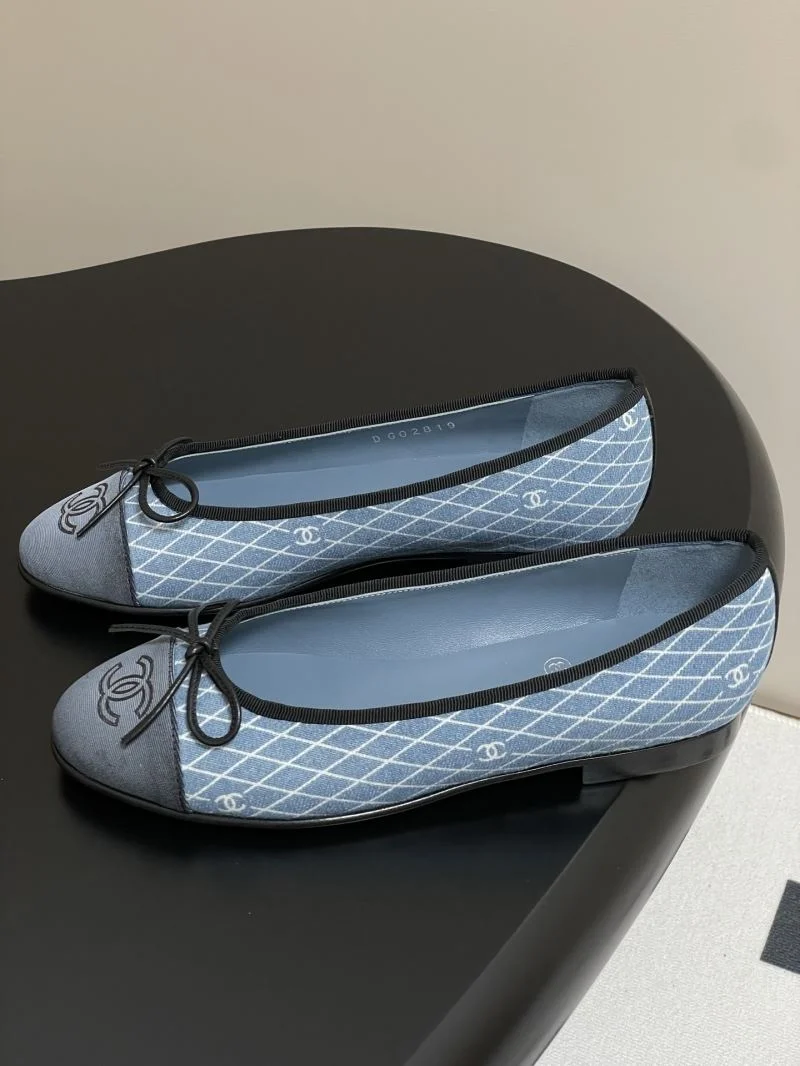 Chanel Flat Shoes Stylish 19315
