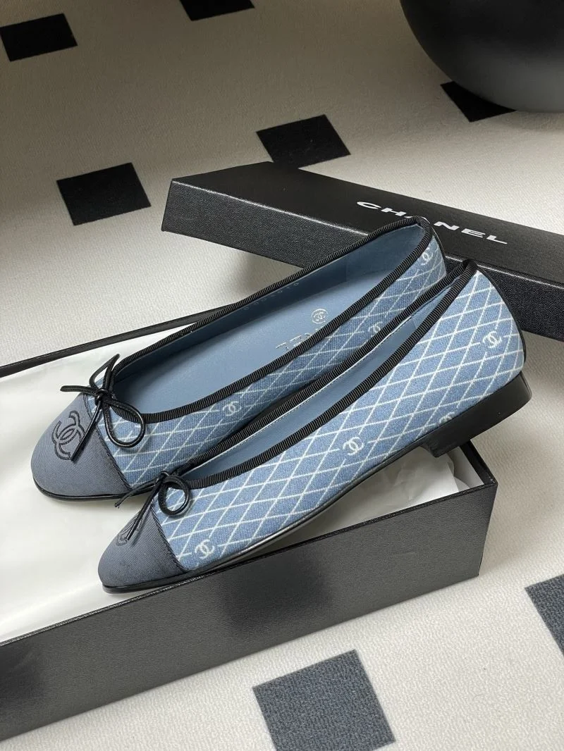 Chanel Flat Shoes Stylish 19315