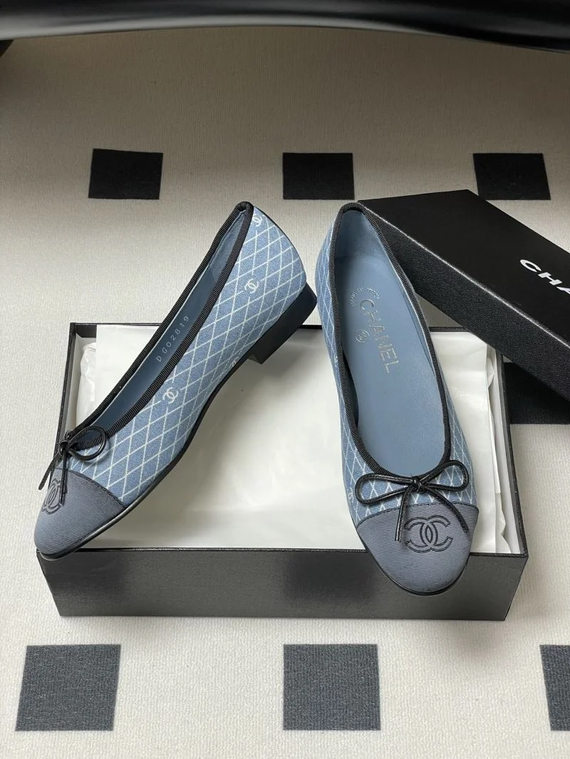 Chanel Flat Shoes Stylish 19315