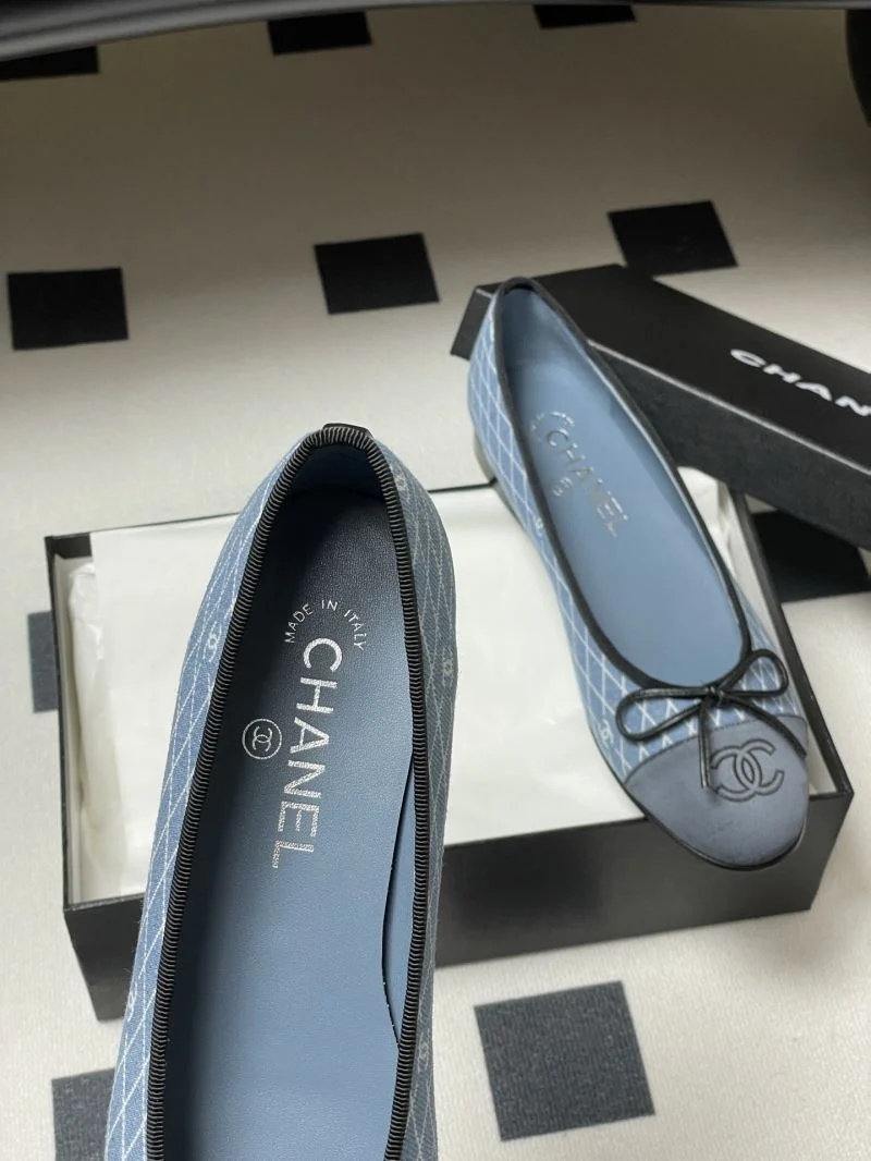 Chanel Flat Shoes Stylish 19315