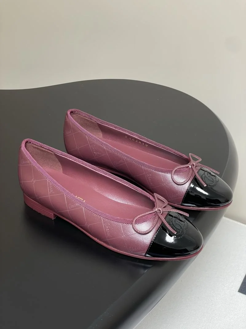 Seasonal Chanel Flat Shoes 19394