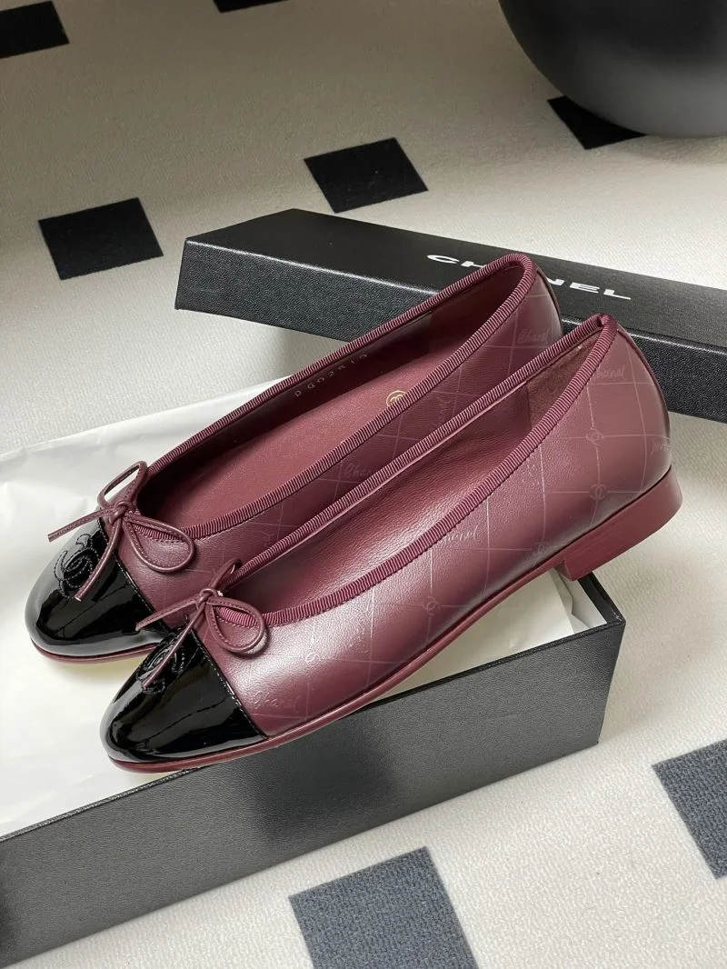 Seasonal Chanel Flat Shoes 19394