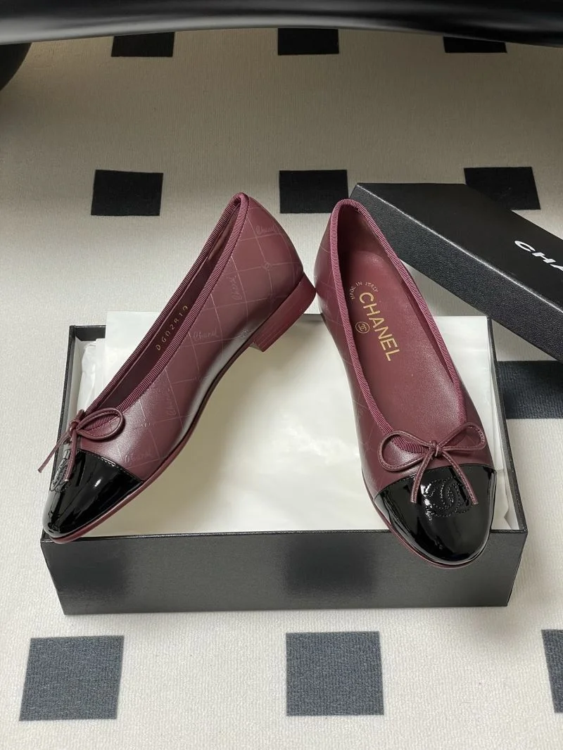 Seasonal Chanel Flat Shoes 19394