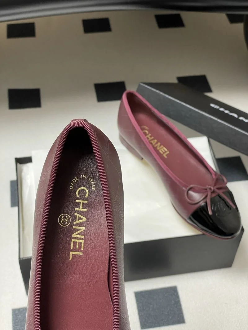 Seasonal Chanel Flat Shoes 19394