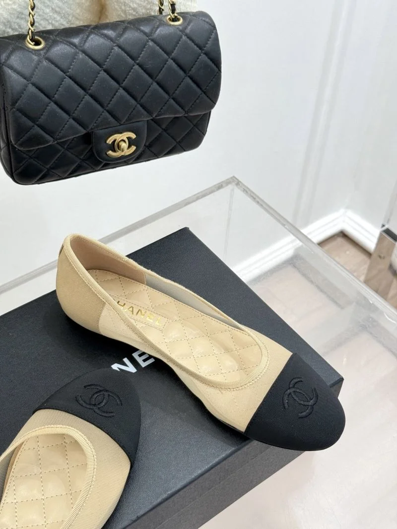 Chanel Flat Shoes Reliable 19322