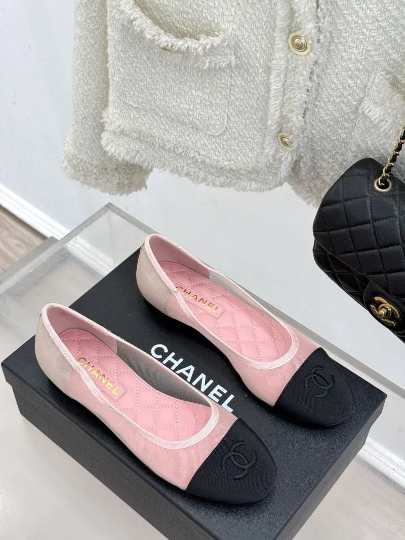 Comfortable Chanel Flat Shoes 19309