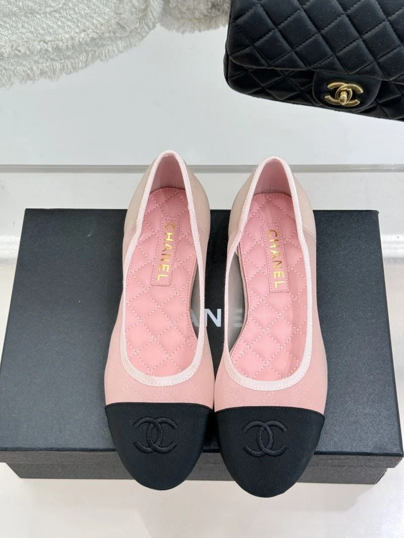 Comfortable Chanel Flat Shoes 19309