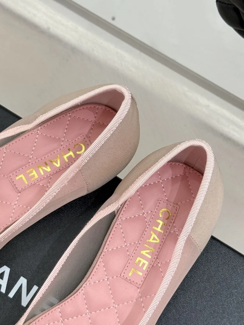 Comfortable Chanel Flat Shoes 19309