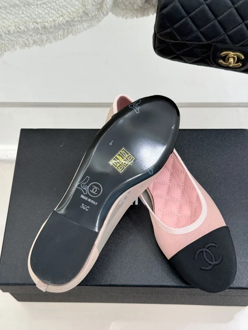 Comfortable Chanel Flat Shoes 19309