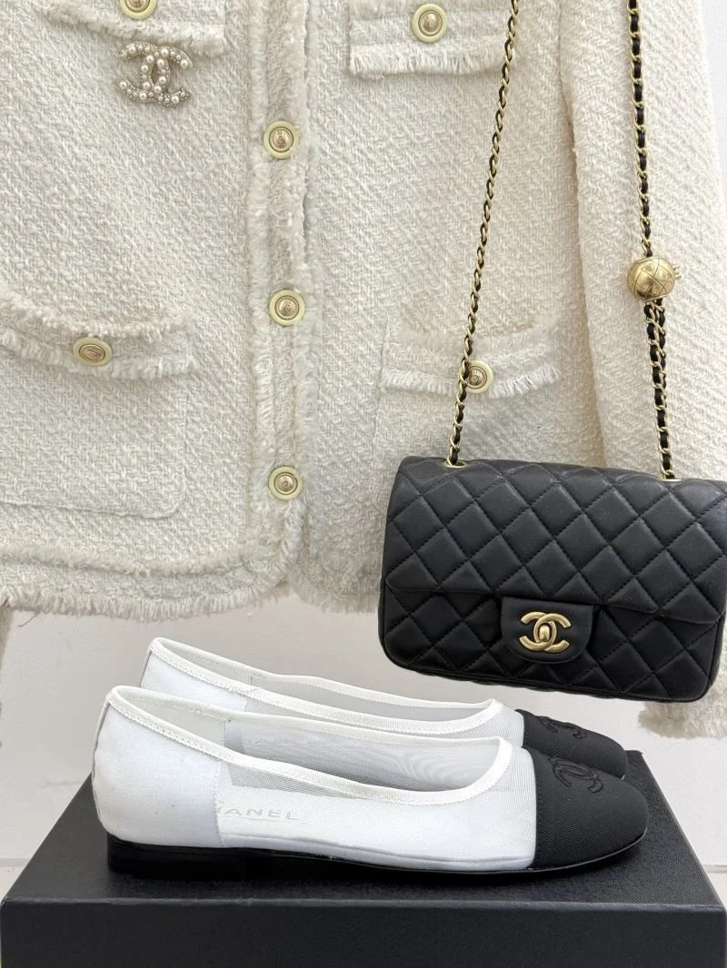 Chanel Flat Shoes Affordable 19300