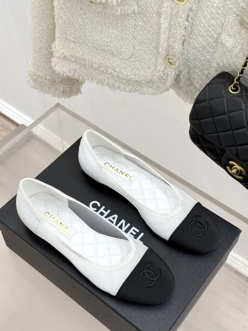 Chanel Flat Shoes Affordable 19300