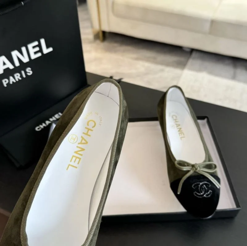 UrbanChic Chanel Flat Shoes 18312