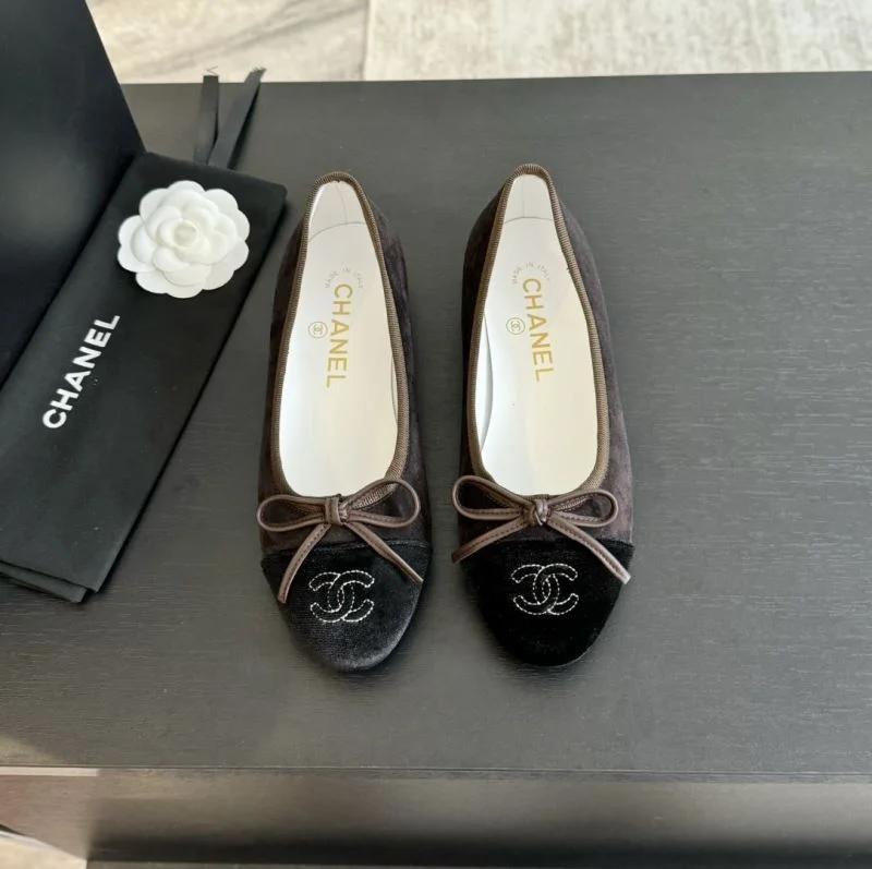Chanel Flat Shoes Supportive 18296