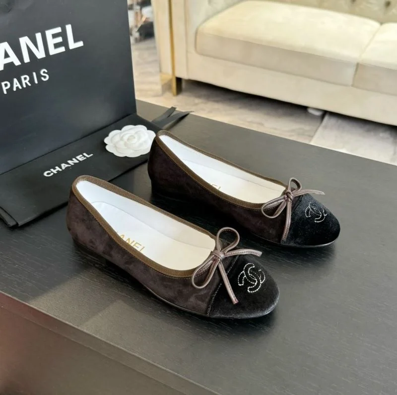 Chanel Flat Shoes Supportive 18296