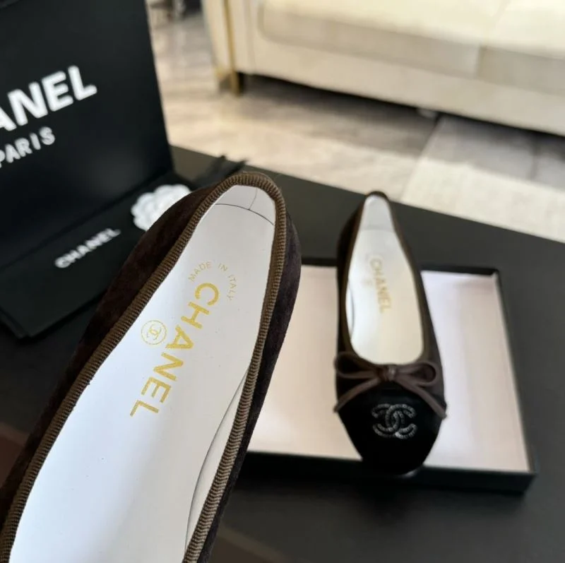 Chanel Flat Shoes Supportive 18296