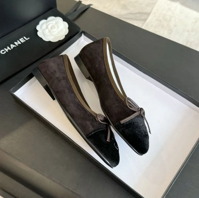 Chanel Flat Shoes Supportive 18296