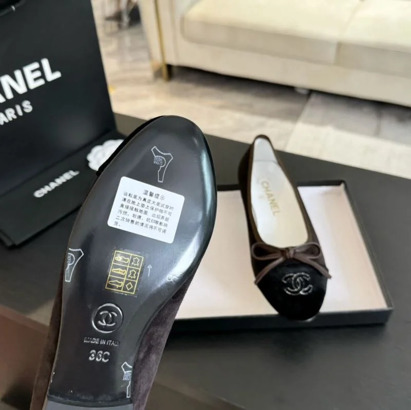 Chanel Flat Shoes Supportive 18296